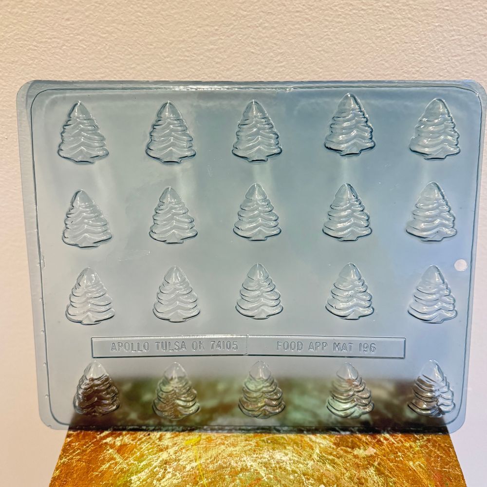 Lot of 9 Vintage Candy Mold Christmas Easter Precious Memories Valentine Holiday - Picture 2 of 12